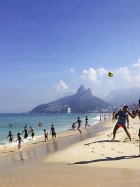 Foto de uma praia no Brasil